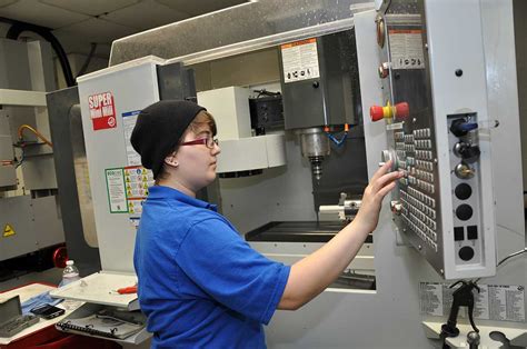 cnc machine operator training center|cnc machinist course near me.